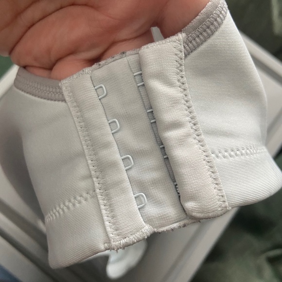 Vanity Fair Sports Bra - Picture 2 of 5